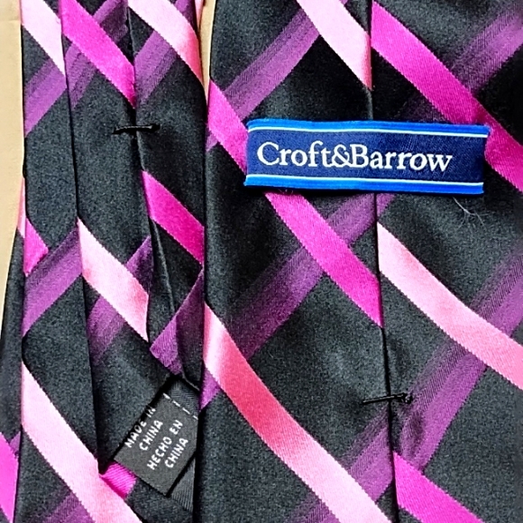 Four ties. - Picture 10 of 10